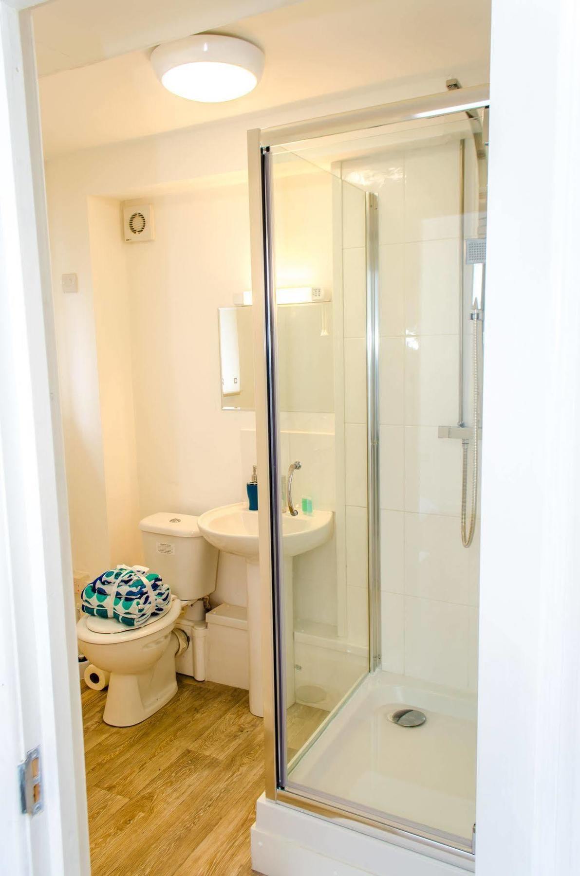 Ava Residence Лидс Экстерьер фото